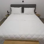 K Nyaraló *