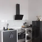 K Nyaraló *