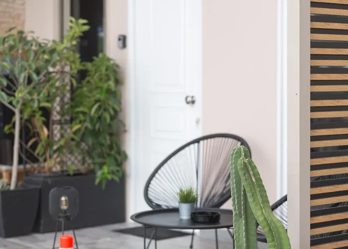 Дом отдыха K *